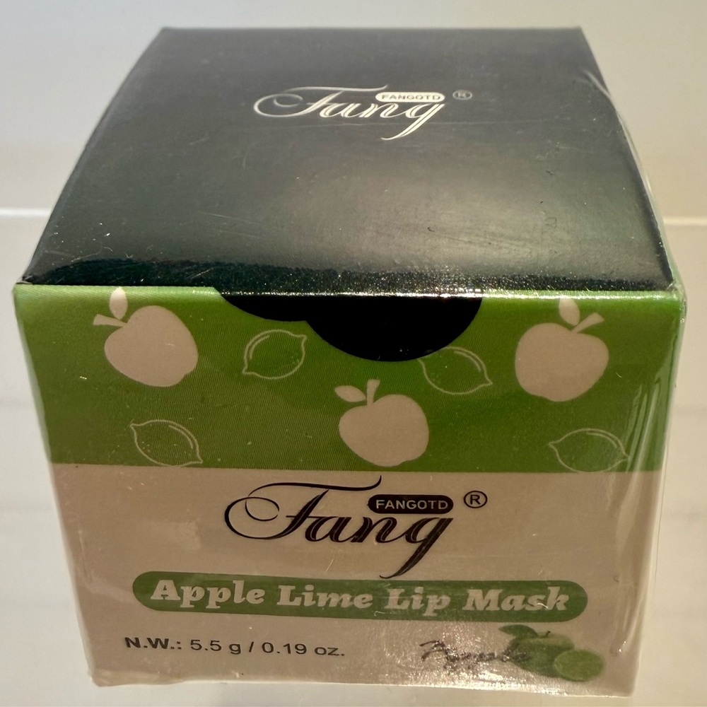 Apple Lime flavored lip mask use day and night. Lip scrubber included.